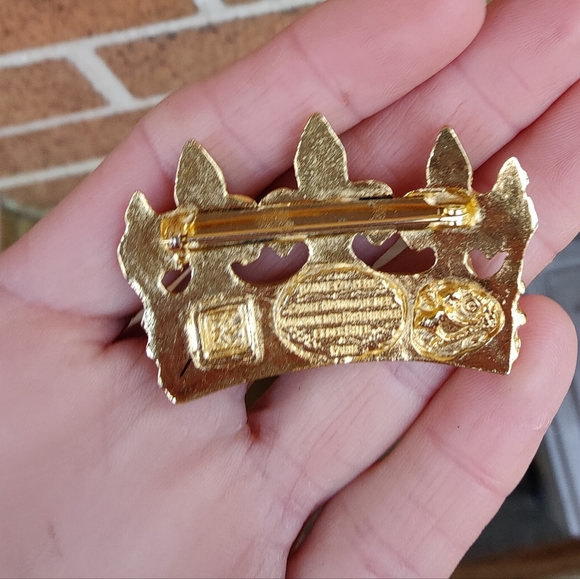 👑 Vintage DMKC Sainte Chappelle Paris Monument Crown Brooch - Picture 4 of 8